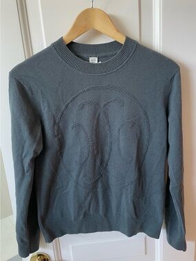 Hermes Cashmere Crew Neck Long Sleeve Knit Sweater (color: Storm/Orage)